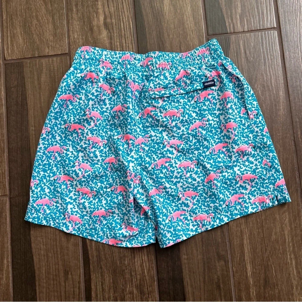 Chubbies Men’s Swim Trunks the Domingos Mini Flamingos Blue Pink 5.5” Inseam